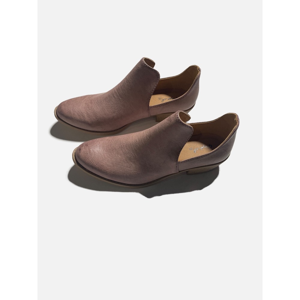 Qupid Ankle Booties Women‎ Size 6 Mauve Cutout Side Low Heel Casual Western Chic